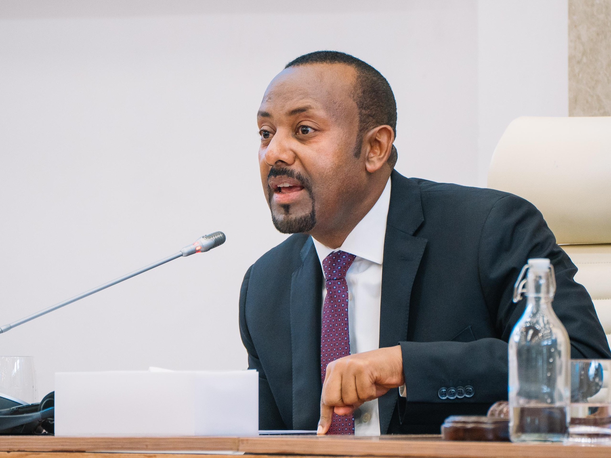 Ethiopian Prime Minister Accuses Foreign Embassies of Black Market Involvement in Forex Trade